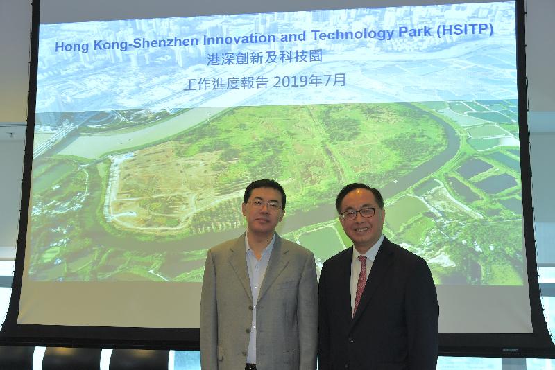 The Secretary for Innovation and Technology, Mr Nicholas W Yang (right), and the Vice Mayor of Shenzhen Municipality, Mr Ai Xuefeng (left), co-chair the fifth meeting of the Joint Task Force on the Development of the Hong Kong-Shenzhen Innovation and Technology Park in the Loop at Hong Kong Science Park today (July 31).